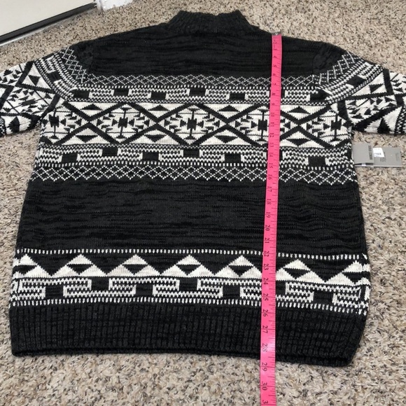 NWT Amongst Others Sweatee Size XL Black Tribal Fairisle - Picture 7 of 8